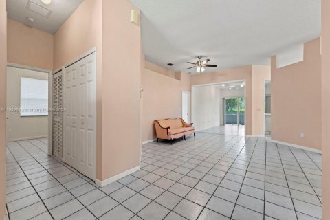 Casa en venta en Homestead, Florida, 4 dormitorios, 220.64 m2 № 1953968 - foto 2