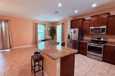 Casa en venta en Davenport, Florida, 6 dormitorios, 275.27 m2 № 2422819 - foto 6