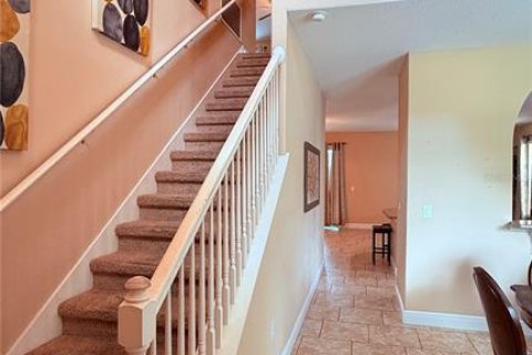 Casa en venta en Davenport, Florida, 6 dormitorios, 275.27 m2 № 2422819 - foto 2