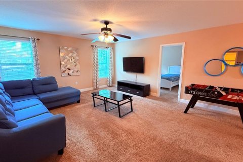 Casa en venta en Davenport, Florida, 6 dormitorios, 275.27 m2 № 2422819 - foto 22