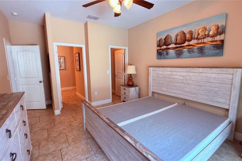 Casa en venta en Davenport, Florida, 6 dormitorios, 275.27 m2 № 2422819 - foto 13