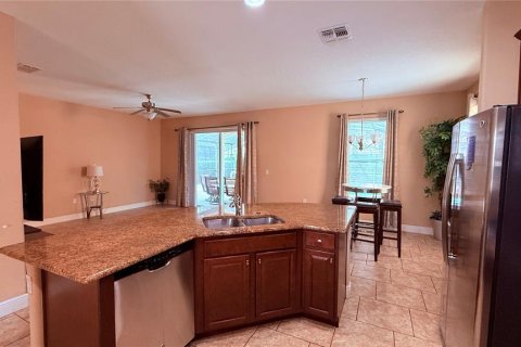 Casa en venta en Davenport, Florida, 6 dormitorios, 275.27 m2 № 2422819 - foto 7