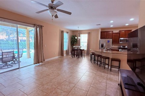 Casa en venta en Davenport, Florida, 6 dormitorios, 275.27 m2 № 2422819 - foto 8