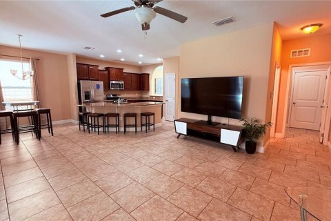 Casa en venta en Davenport, Florida, 6 dormitorios, 275.27 m2 № 2422819 - foto 9