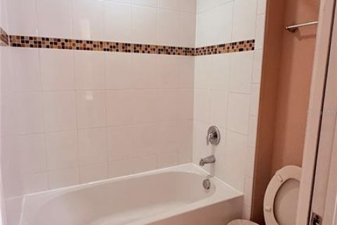 Casa en venta en Davenport, Florida, 6 dormitorios, 275.27 m2 № 2422819 - foto 25
