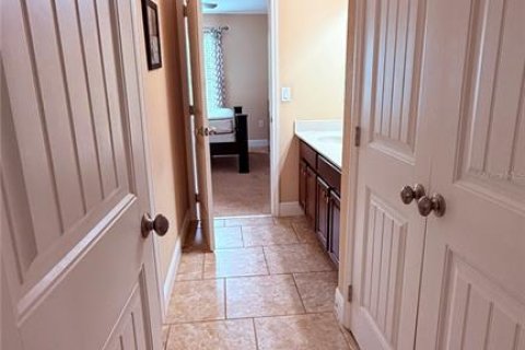 Casa en venta en Davenport, Florida, 6 dormitorios, 275.27 m2 № 2422819 - foto 24