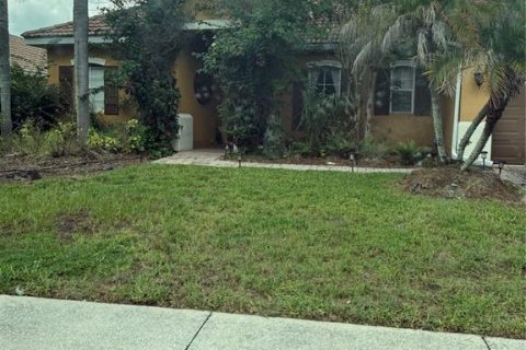 Villa ou maison à BELLALAGO à Kissimmee, Floride 4 chambres, 188.96 m2 № 2354418