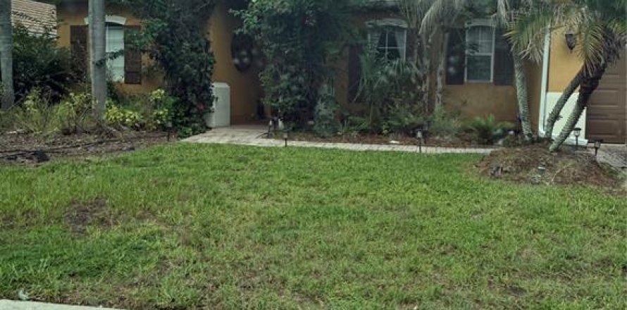 Villa ou maison à BELLALAGO à Kissimmee, Floride 4 chambres, 188.96 m2 № 2354418