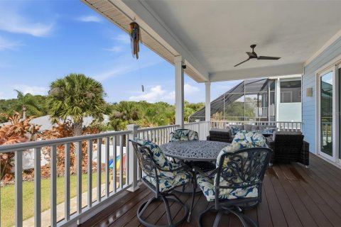House in Flagler Beach, Florida 3 bedrooms, 176.79 sq.m. № 2213662 - photo 28