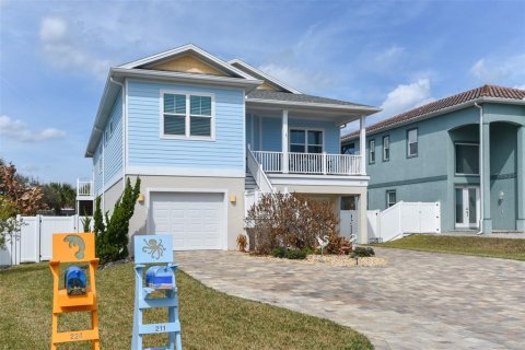 House in Flagler Beach, Florida 3 bedrooms, 176.79 sq.m. № 2213662 - photo 2