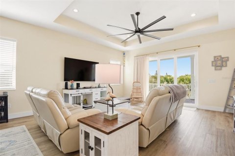 House in Flagler Beach, Florida 3 bedrooms, 176.79 sq.m. № 2213662 - photo 20