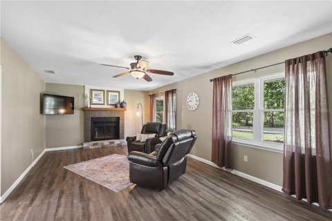 Villa ou maison à vendre à Keystone Heights, Floride: 3 chambres, 115.94 m2 № 2406244 - photo 10