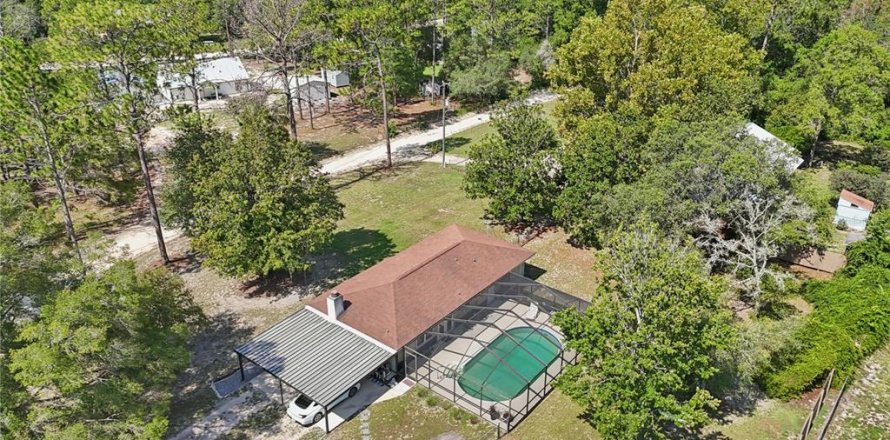 Villa ou maison à Keystone Heights, Floride 3 chambres, 115.94 m2 № 2406244