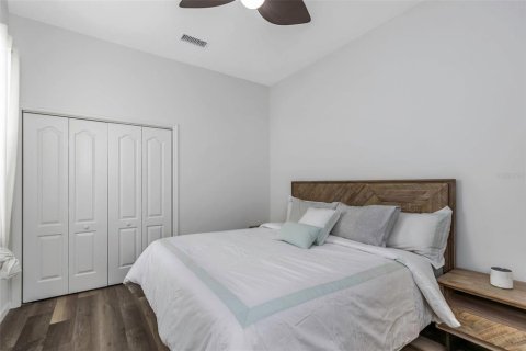 House in Valrico, Florida 4 bedrooms, 243.22 sq.m. № 1376640 - photo 29