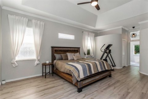 House in Valrico, Florida 4 bedrooms, 243.22 sq.m. № 1376640 - photo 22