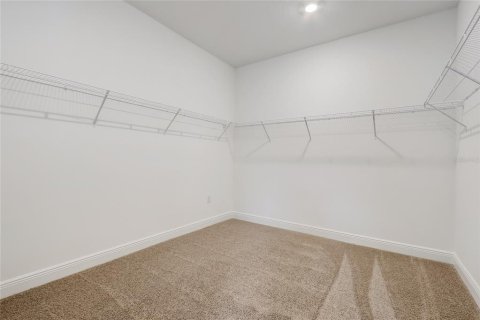 Casa en venta en Orlando, Florida, 4 dormitorios, 337.24 m2 № 1680120 - foto 29