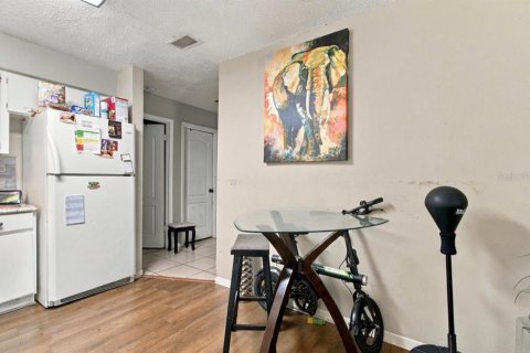 Commercial property in Tampa, Florida 6 bedrooms, 159.33 sq.m. № 2383868 - photo 19