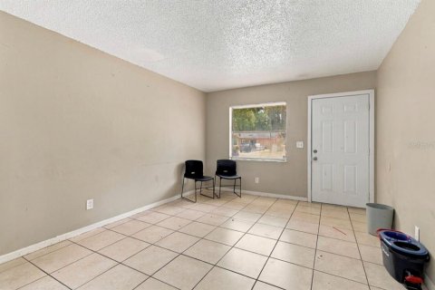 Commercial property in Tampa, Florida 6 bedrooms, 159.33 sq.m. № 2383868 - photo 5