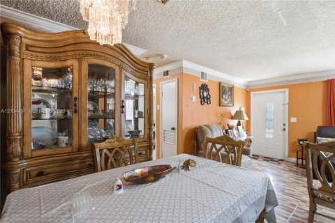 Купить виллу или дом в Санрайз, Флорида 3 спальни, 96.62м2, № 2412510 - фото 5