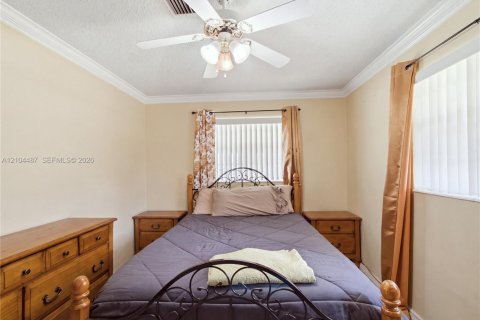 Купить виллу или дом в Санрайз, Флорида 3 спальни, 96.62м2, № 2412510 - фото 9