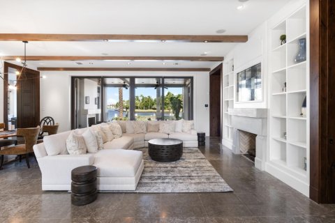 Villa ou maison à louer à Fort Lauderdale, Floride: 5 chambres, 545.52 m2 № 1230218 - photo 1