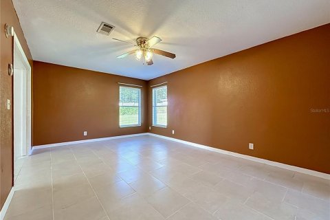 Villa ou maison à louer à Winter Haven, Floride: 3 chambres, 157.19 m2 № 2430845 - photo 19