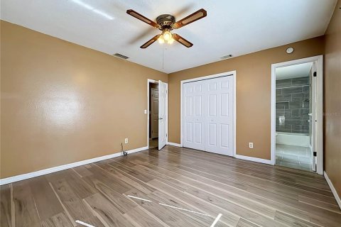 Villa ou maison à louer à Winter Haven, Floride: 3 chambres, 157.19 m2 № 2430845 - photo 28