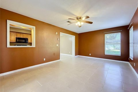 Villa ou maison à louer à Winter Haven, Floride: 3 chambres, 157.19 m2 № 2430845 - photo 18