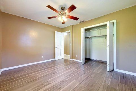 Villa ou maison à louer à Winter Haven, Floride: 3 chambres, 157.19 m2 № 2430845 - photo 25