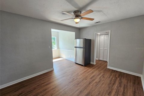 Casa en venta en Saint Petersburg, Florida, 3 dormitorios, 83.61 m2 № 1851454 - foto 3
