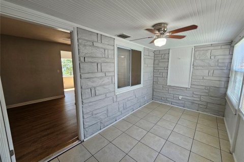 Casa en venta en Saint Petersburg, Florida, 3 dormitorios, 83.61 m2 № 1851454 - foto 2