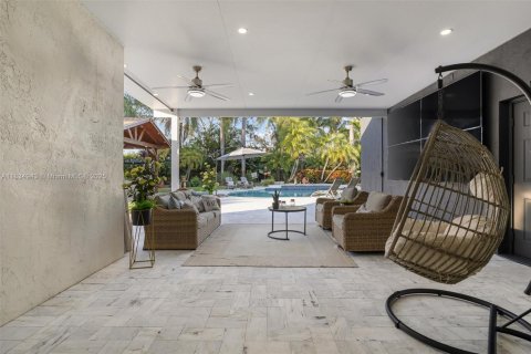House in Miramar, Florida 5 bedrooms, 269.51 sq.m. № 1817654 - photo 20