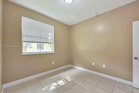 Condo in Homestead, Florida, 3 bedrooms  № 1859842 - photo 20