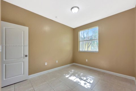 Condo in Homestead, Florida, 3 bedrooms  № 1859842 - photo 18