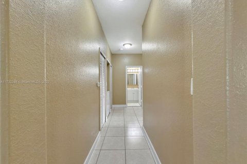 Condo in Homestead, Florida, 3 bedrooms  № 1859842 - photo 15