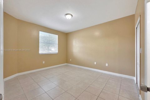 Condo in Homestead, Florida, 3 bedrooms  № 1859842 - photo 11