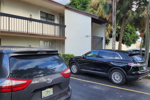 Condo in Miami, Florida, 2 bedrooms  № 2086669 - photo 5
