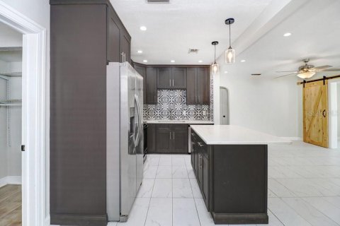 Villa ou maison à vendre à Saint Petersburg, Floride: 2 chambres, 96.8 m2 № 2312541 - photo 13
