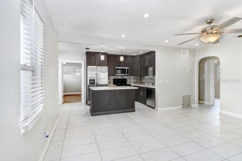 Villa ou maison à vendre à Saint Petersburg, Floride: 2 chambres, 96.8 m2 № 2312541 - photo 5