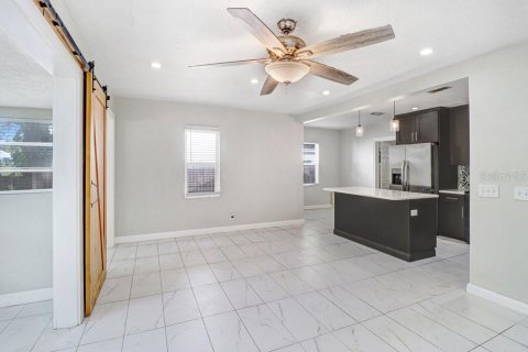 Villa ou maison à vendre à Saint Petersburg, Floride: 2 chambres, 96.8 m2 № 2312541 - photo 10