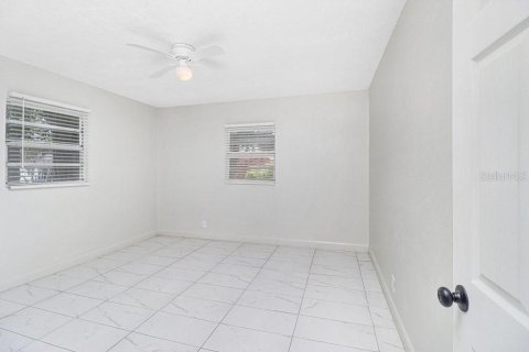 Villa ou maison à vendre à Saint Petersburg, Floride: 2 chambres, 96.8 m2 № 2312541 - photo 23