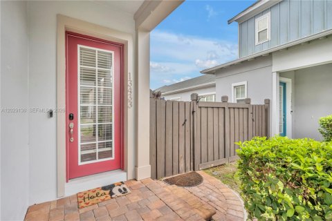 House in Orlando, Florida 3 bedrooms № 2078447 - photo 2