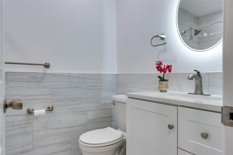 Casa en venta en Seminole, Florida, 3 dormitorios, 147.25 m2 № 1402498 - foto 5