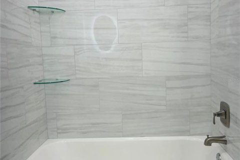 Casa en venta en Seminole, Florida, 3 dormitorios, 147.25 m2 № 1402498 - foto 8