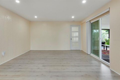 Casa en venta en Seminole, Florida, 3 dormitorios, 147.25 m2 № 1402498 - foto 21