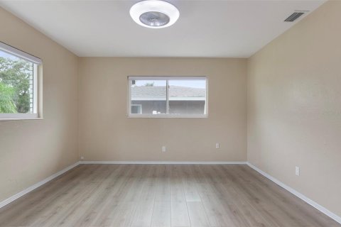 Casa en venta en Seminole, Florida, 3 dormitorios, 147.25 m2 № 1402498 - foto 25