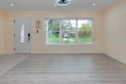 Casa en venta en Seminole, Florida, 3 dormitorios, 147.25 m2 № 1402498 - foto 18