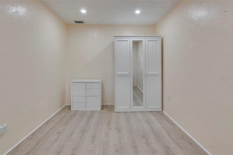 Casa en venta en Seminole, Florida, 3 dormitorios, 147.25 m2 № 1402498 - foto 28
