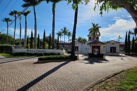 Condominio en venta en Pinecrest, Florida, 2 dormitorios, 83.61 m2 № 1980252 - foto 1