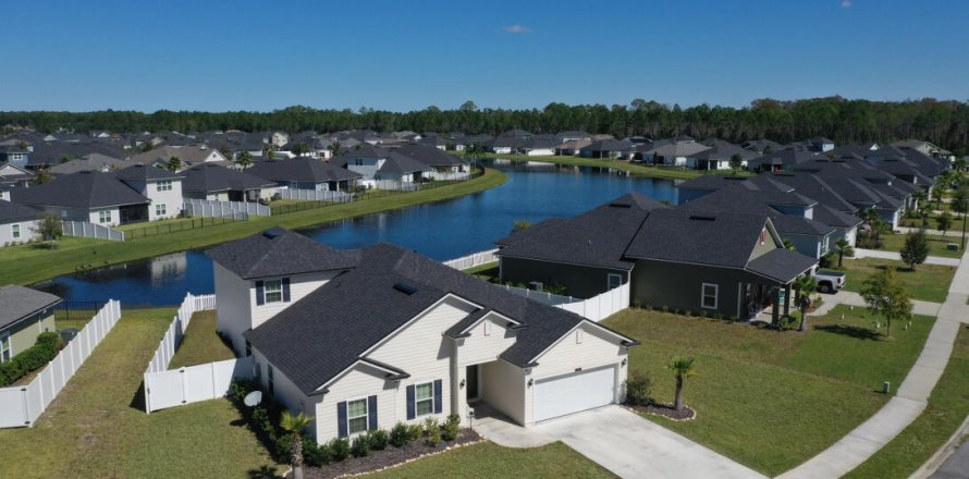 House in Fernandina Beach, Florida 6 bedrooms, 249.07 sq.m. № 802106